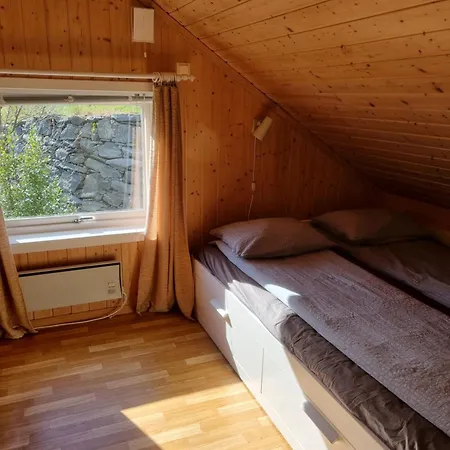 Nordfjord Charm Semesterbostad Starheim